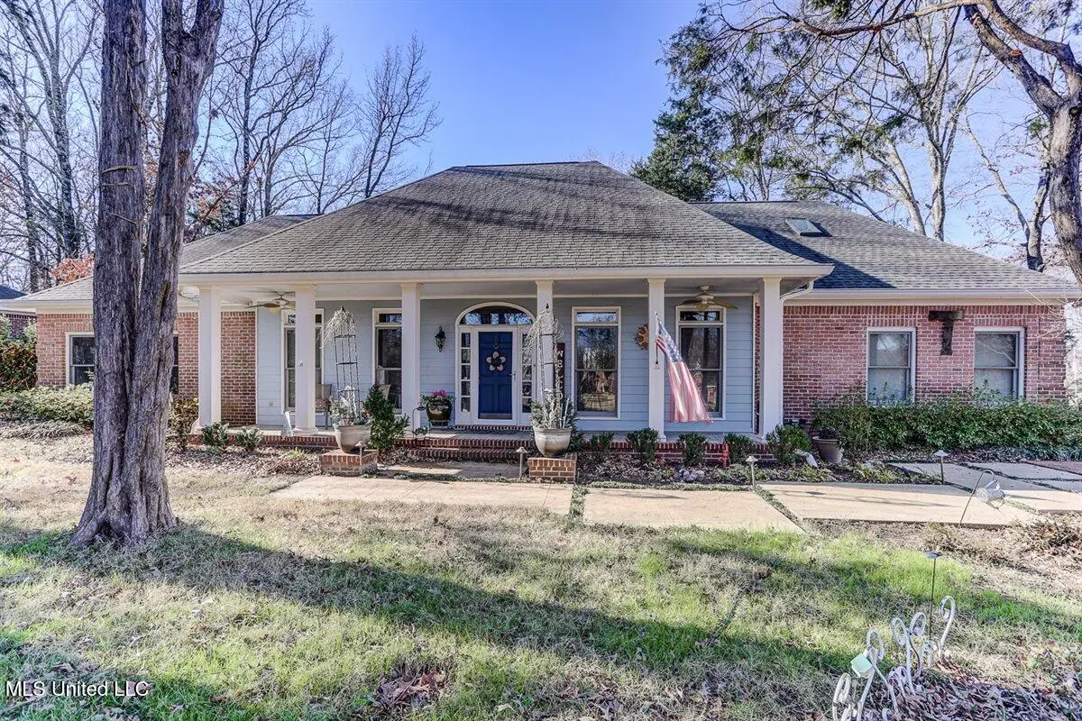 8237 Windersgate Drive, Olive Branch, MS 38654 - Image #1