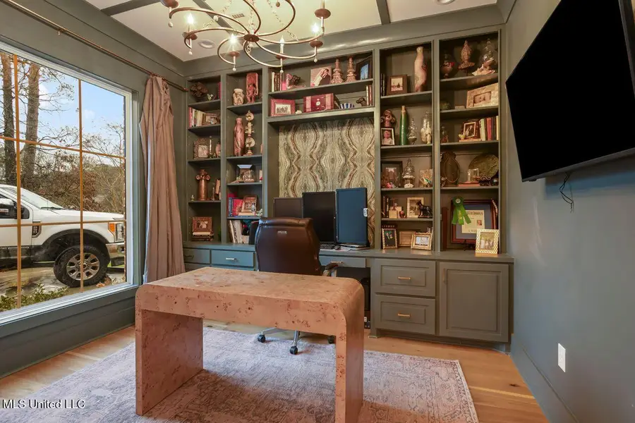 2060 London Avenue, Jackson, MS 39211 - #2