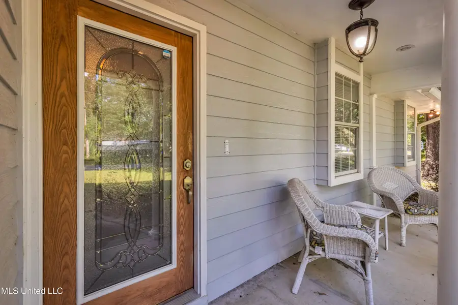 9321 Coconut Drive, Ocean Springs, MS 39564 - Image #3