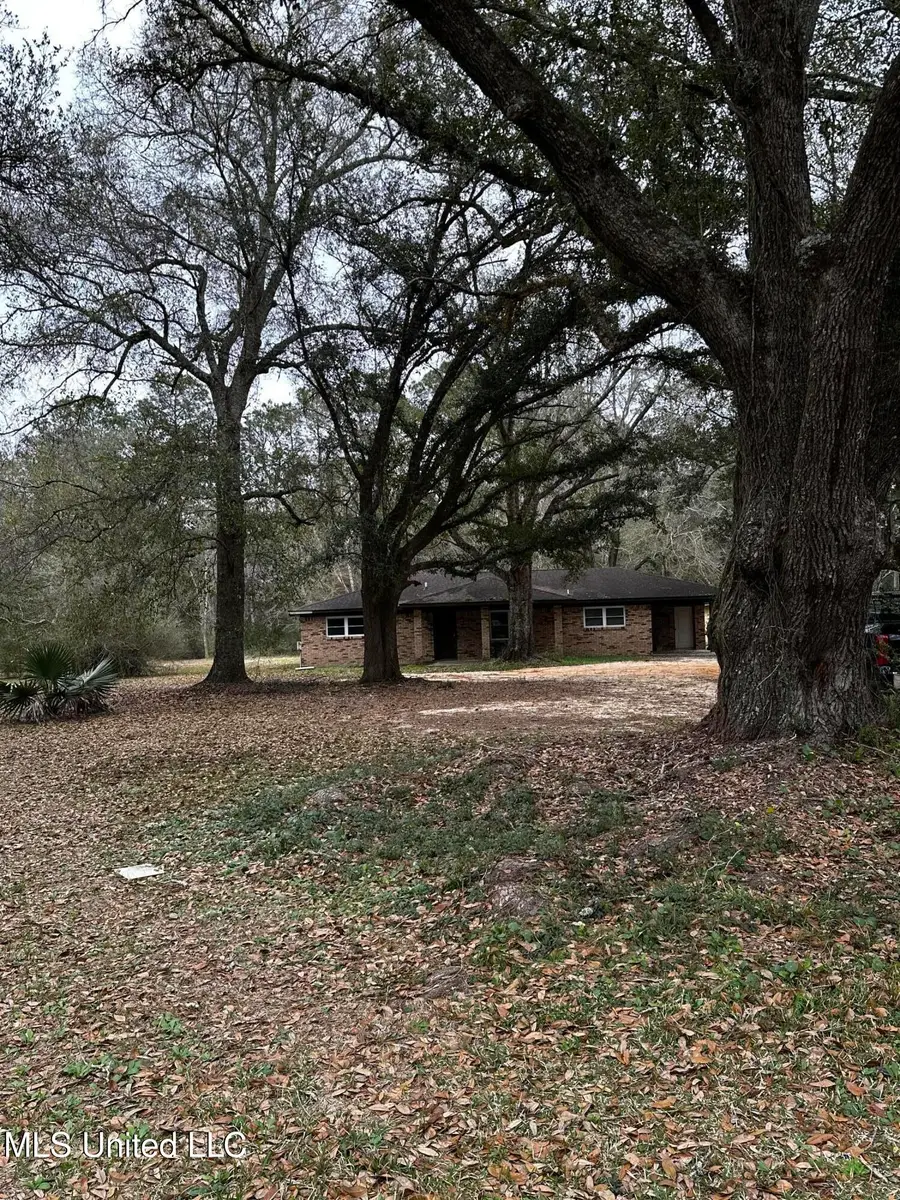 10132 Graystone Drive, Moss Point, MS 39562 - Image #2