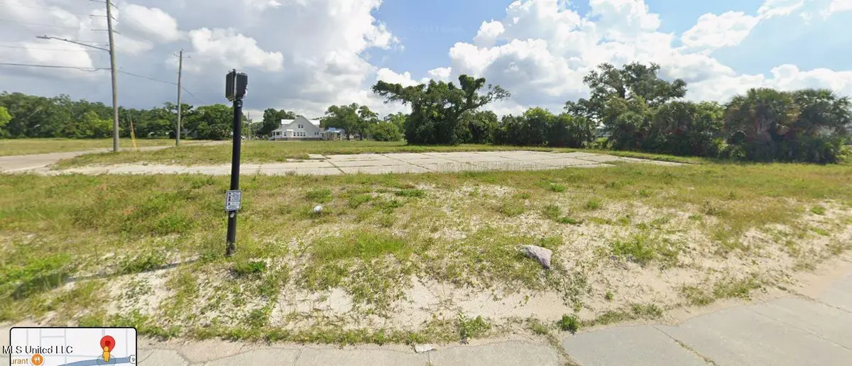 802 Beach Drive, Gulfport, MS 39507 - Image #1