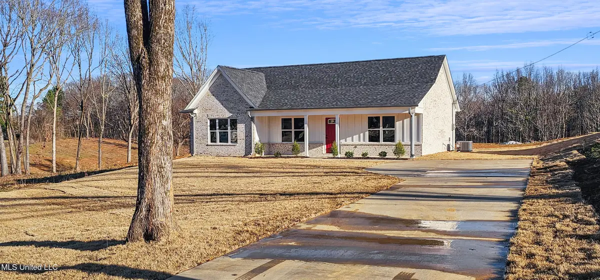 1408 W Woodward Avenue, Holly Springs, MS 38635 - Image #1