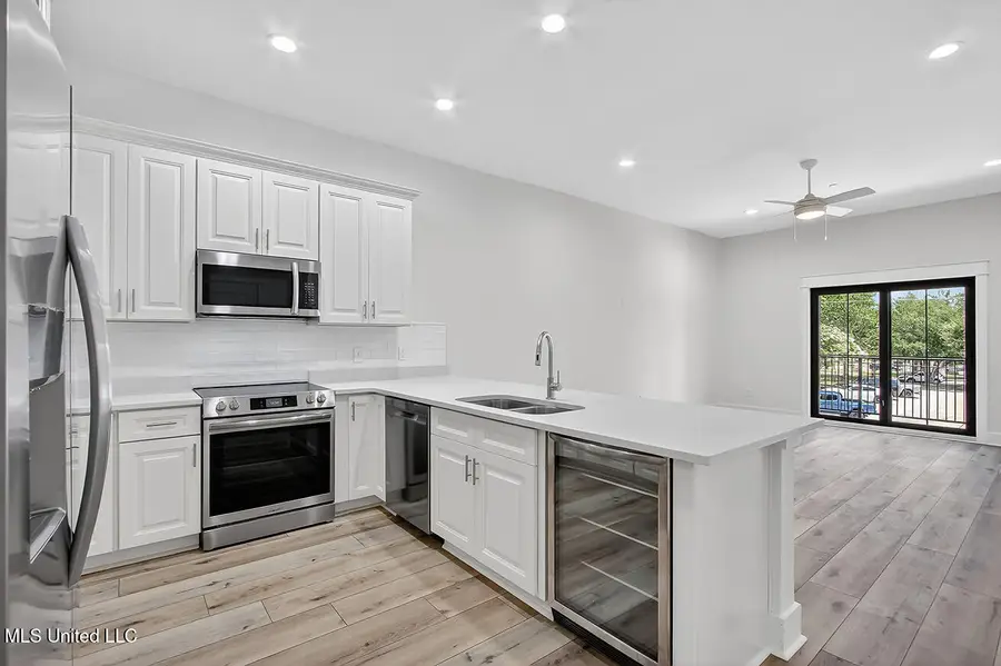 124 Court Street, Bay Saint Louis, MS 39520 - Image #3