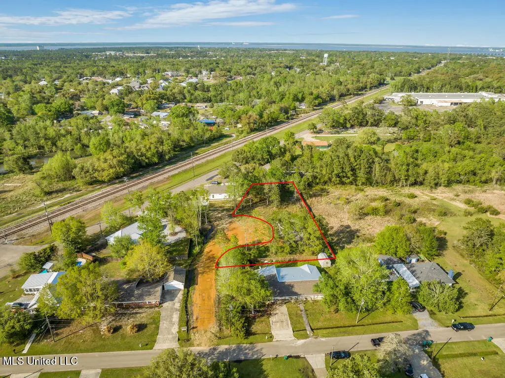 Chantilly Terrace, Bay Saint Louis, MS 39520 - Image #1