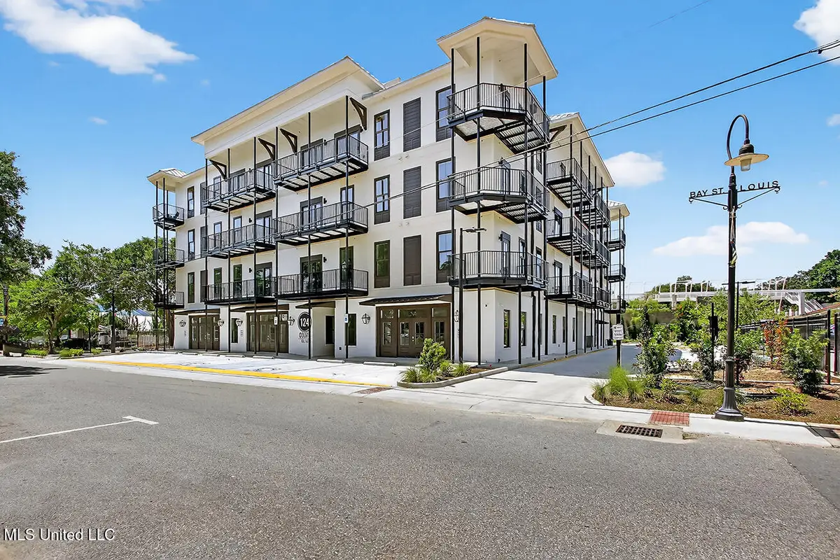 124 Court Street, Bay Saint Louis, MS 39520 - Image #1