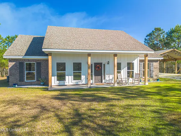 49 Clear Lake Road, Perkinston, MS 39573