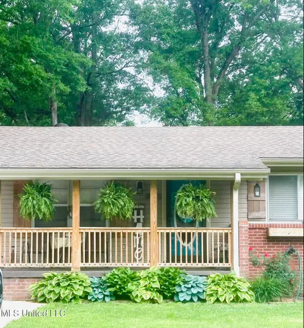 207 Glendale Street, Senatobia, MS 38668