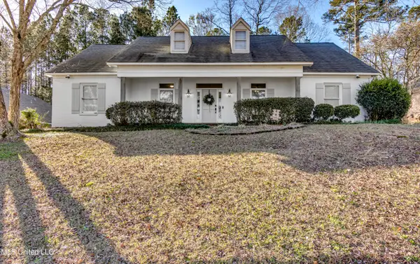 551 Cliffview Drive, Brandon, MS 39047