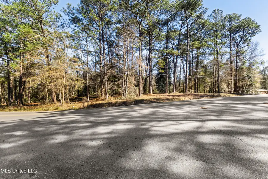1906 S 28th Avenue Ext., Hattiesburg, MS 39402 - Image #3