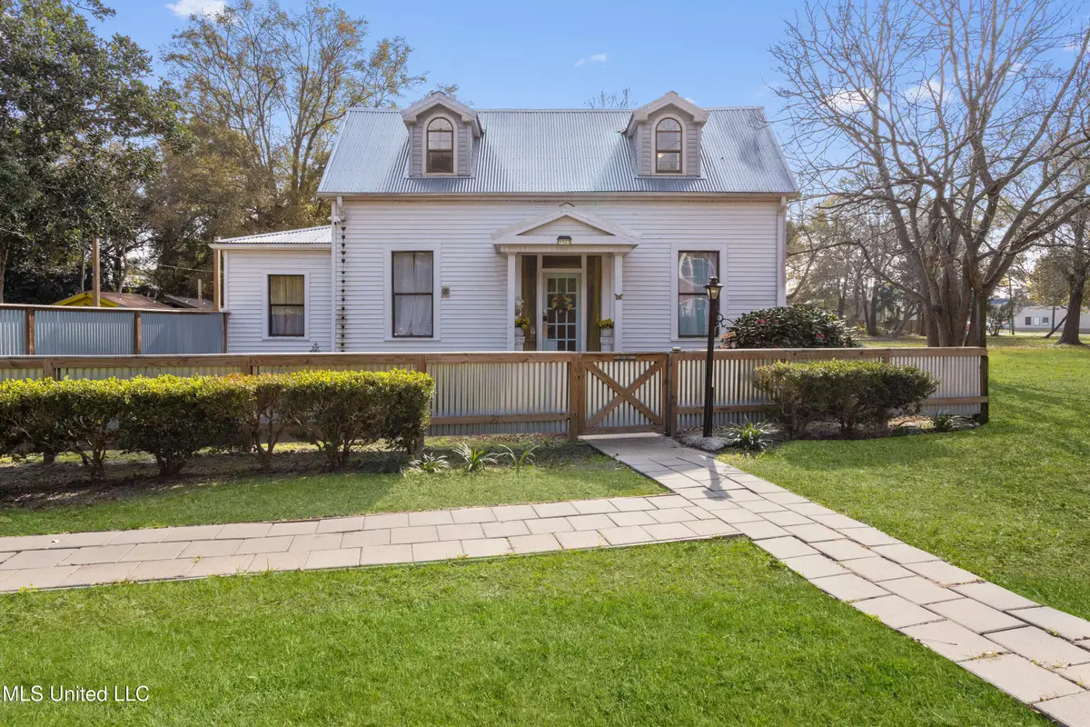 1127 19th Street, Gulfport, MS 39501 - Image #1