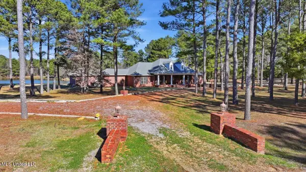 123 Lakeshire Cove, Canton, MS 39046