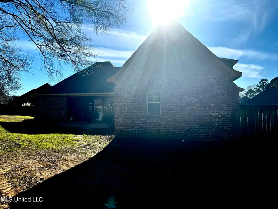 506 Orchard Brook Court, Florence, MS 39073 - Image #3
