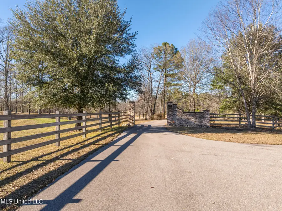 35 Boggy Hollow Road, Purvis, MS 39475 - Image #3