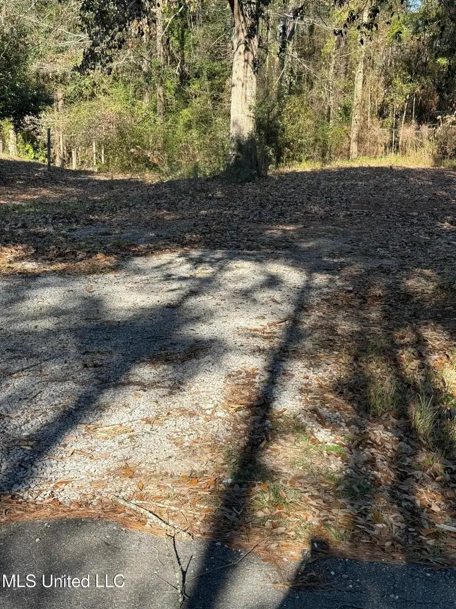 10751 Lilinoe Way, Diamondhead, MS 39525 - Image #2