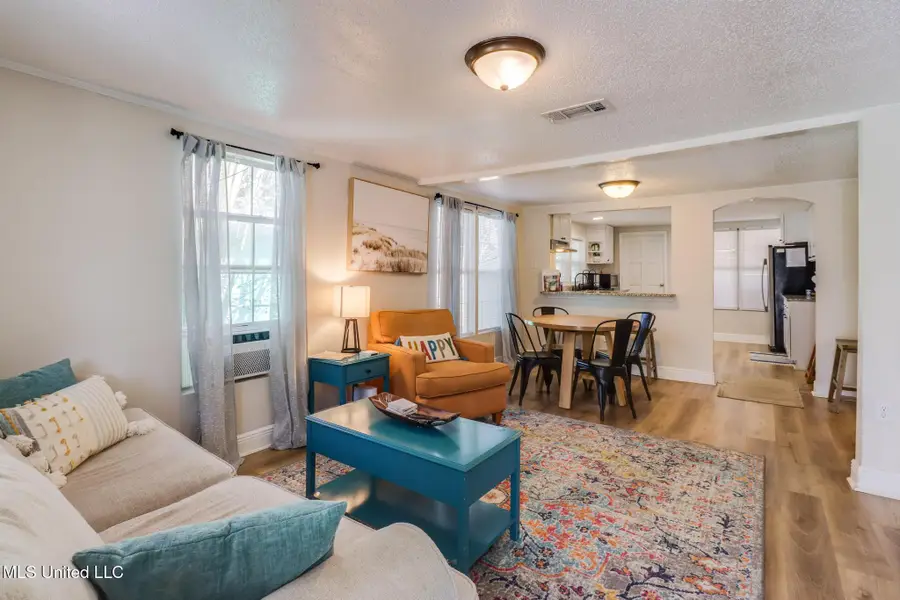 820 Regnault Avenue, Gulfport, MS 39501 - Image #2