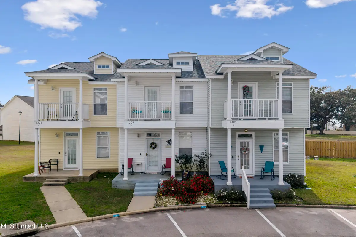 1205 Century Oaks Drive, Gulfport, MS 39507 - Image #1