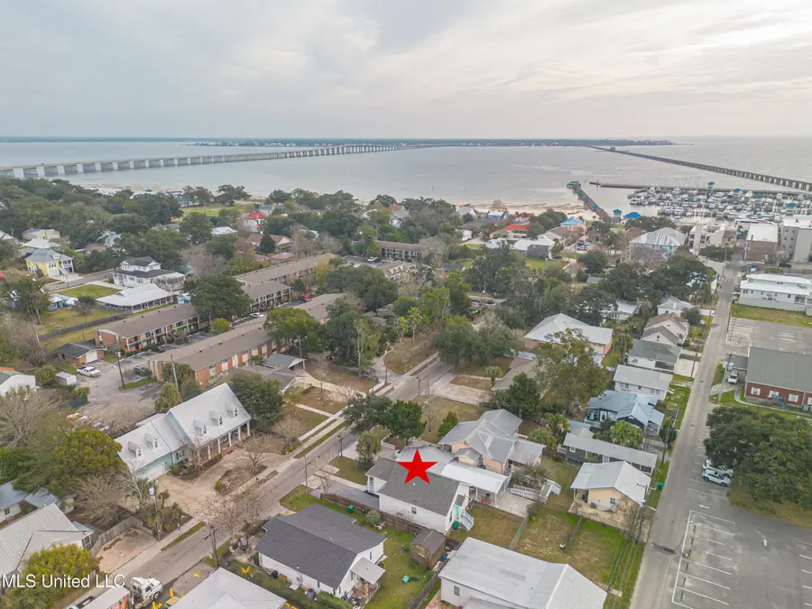 134 Demontluzin Avenue, Bay Saint Louis, MS 39520 - Image #2