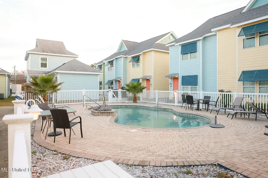 216 Carre Court, Bay Saint Louis, MS 39520 - Image #3