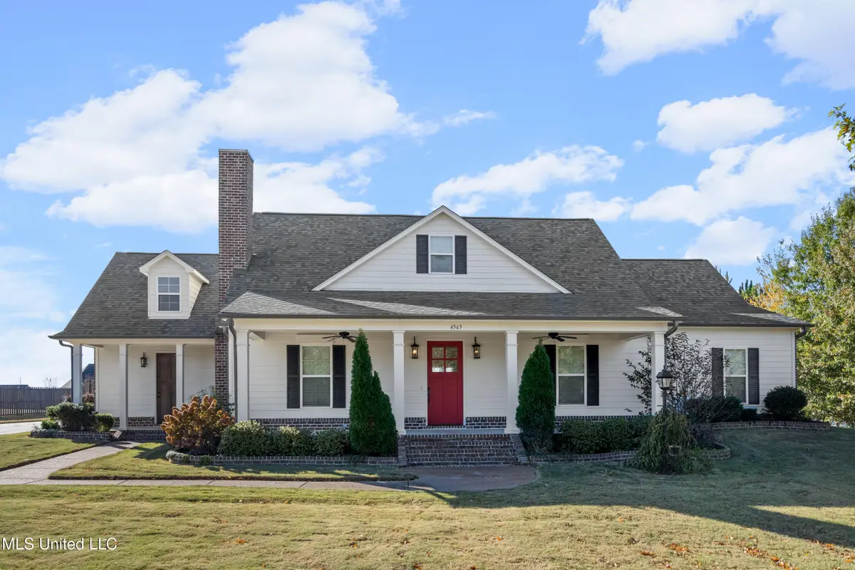 4565 Pleasant Breeze Drive, Olive Branch, MS 38654 - Image #1