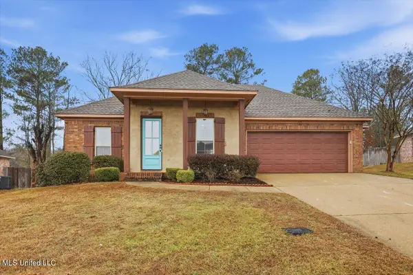 427 Silver Hill Drive, Pearl, MS 39208