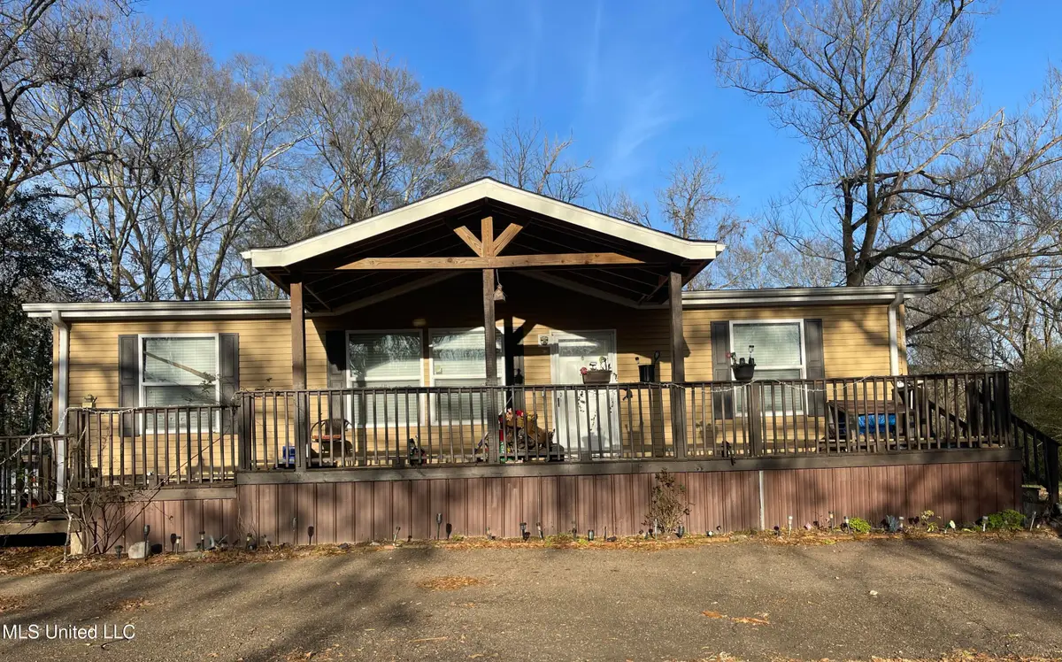 106 East Street, Edwards, MS 39066 - Image #1