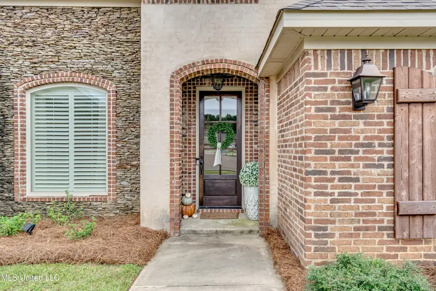 205 E Toulon Street, Brandon, MS 39042 - Image #2