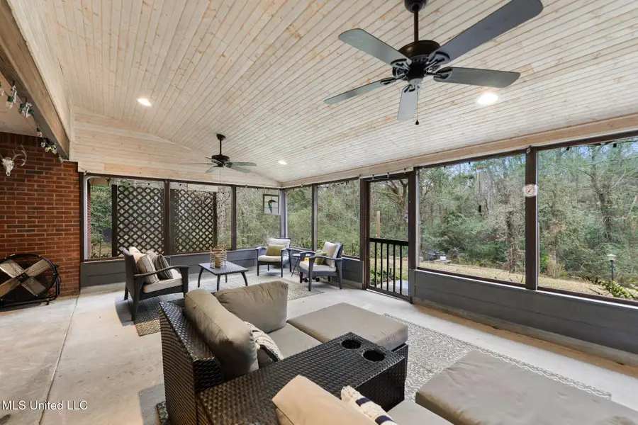 25132 Hillbrooke Lane, Pass Christian, MS 39571 - Image #2