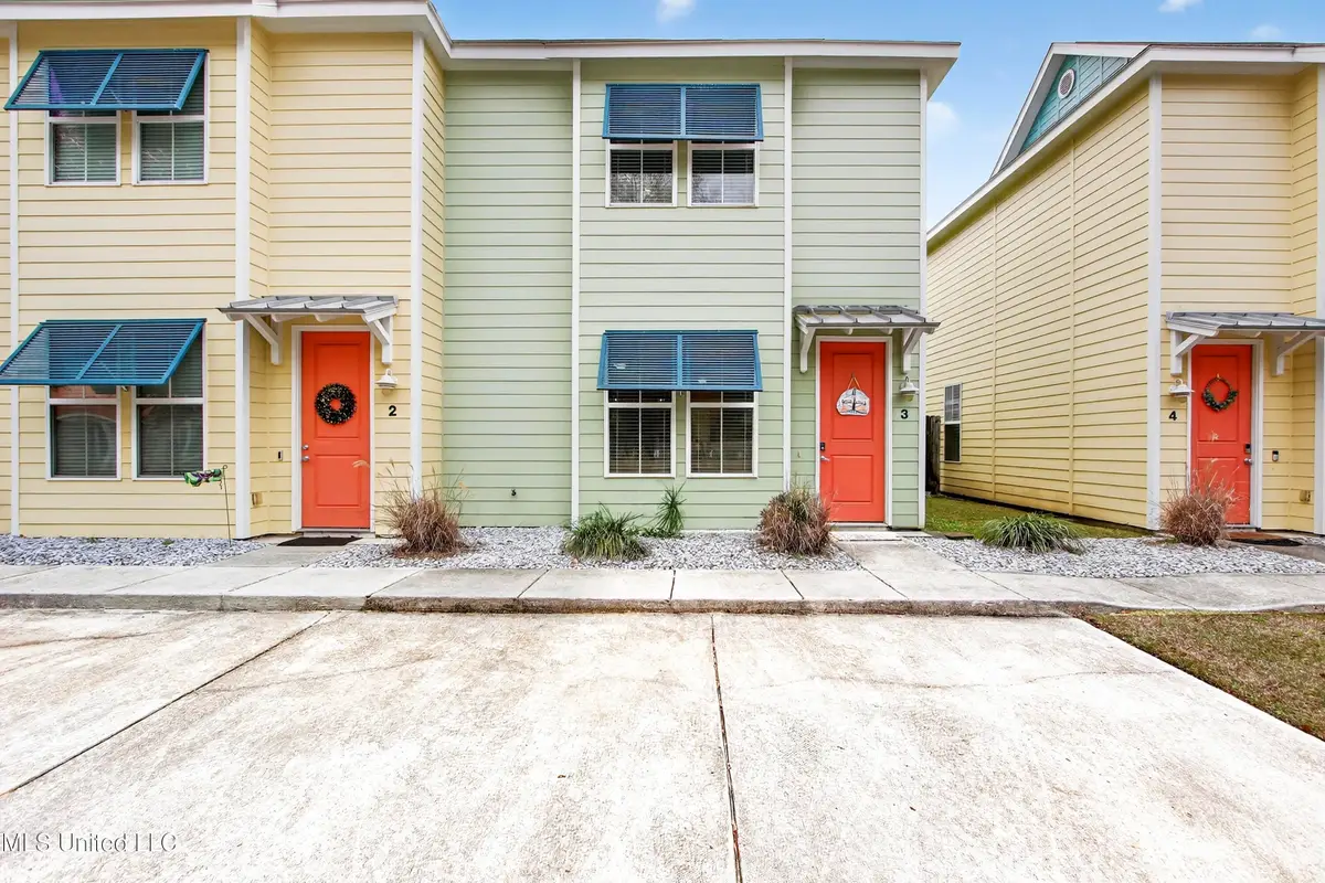 216 Carre Court, Bay Saint Louis, MS 39520 - Image #1