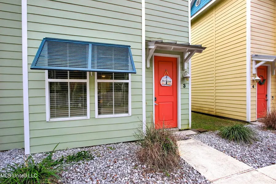 216 Carre Court, Bay Saint Louis, MS 39520 - Image #3