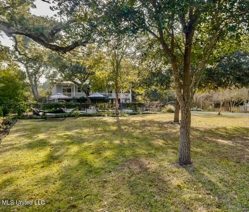 138 Saint Charles Street, Bay Saint Louis, MS 39520 - Image #2