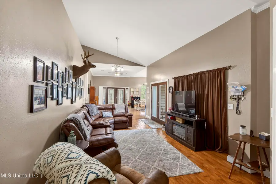 80 Los Nogales Boulevard, Poplarville, MS 39470 - Image #3