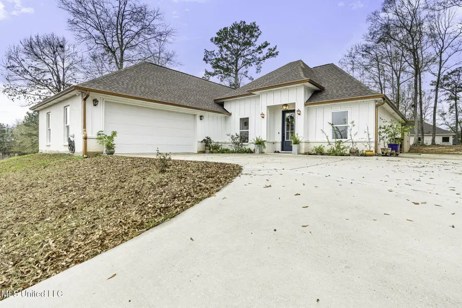 27 Forrest View Drive, Carriere, MS 39426 - Image #2