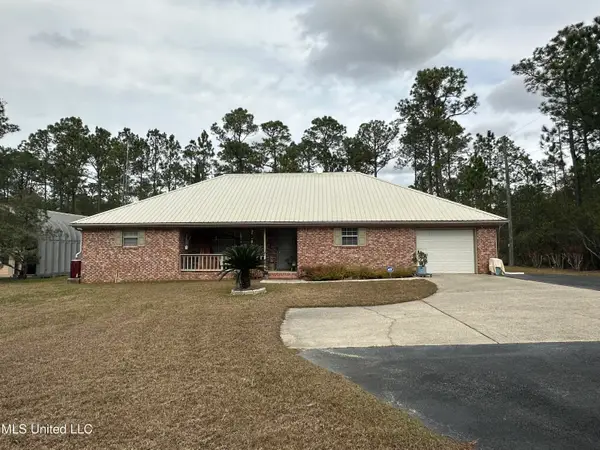 6500 Quave Road, Vancleave, MS 39565