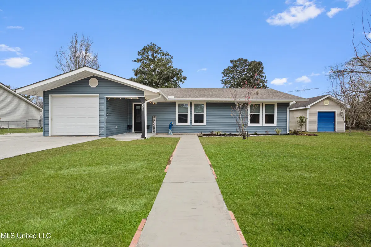 254 Pine Ridge Drive, Waveland, MS 39576 - Image #1