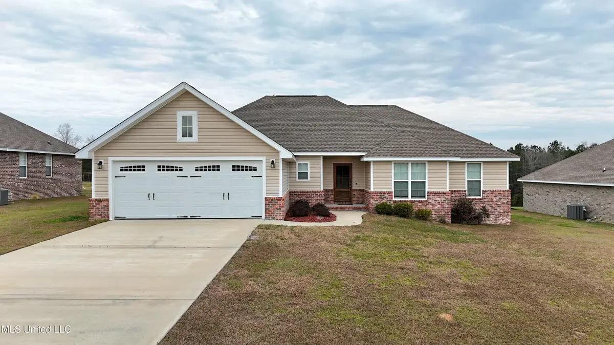 27 Sky View Drive, Purvis, MS 39475 - Image #1