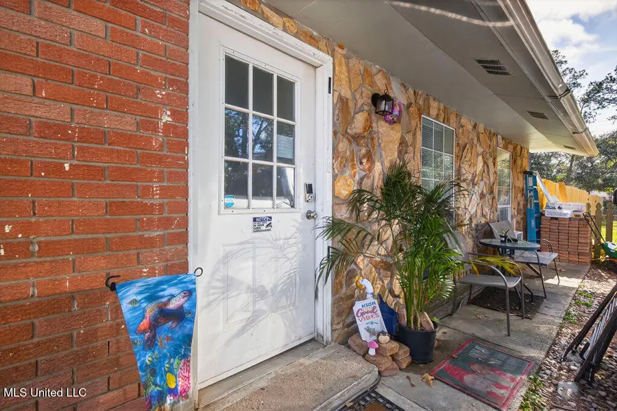 6528 Columbus Circle, Ocean Springs, MS 39564 - Image #2