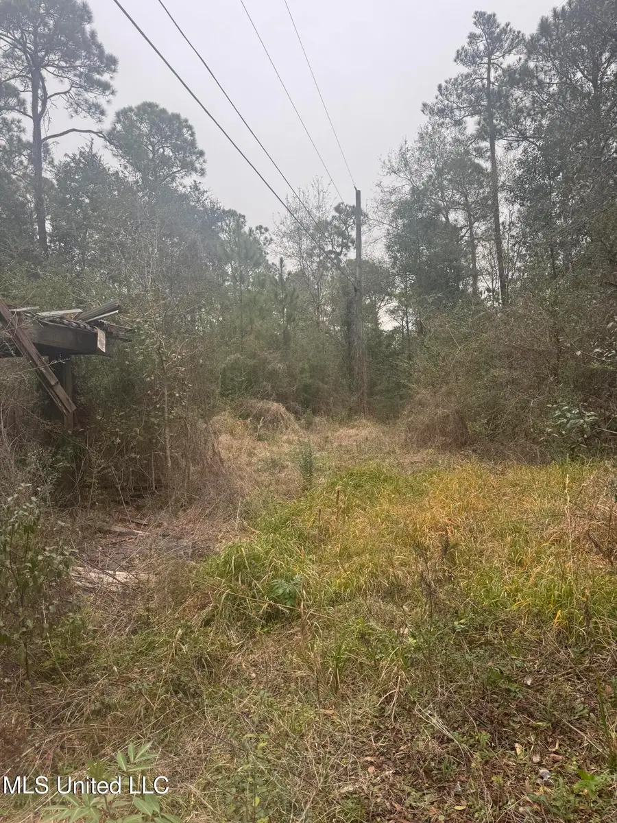 121 Pinecone Street, Pass Christian, MS 39571 - Image #2