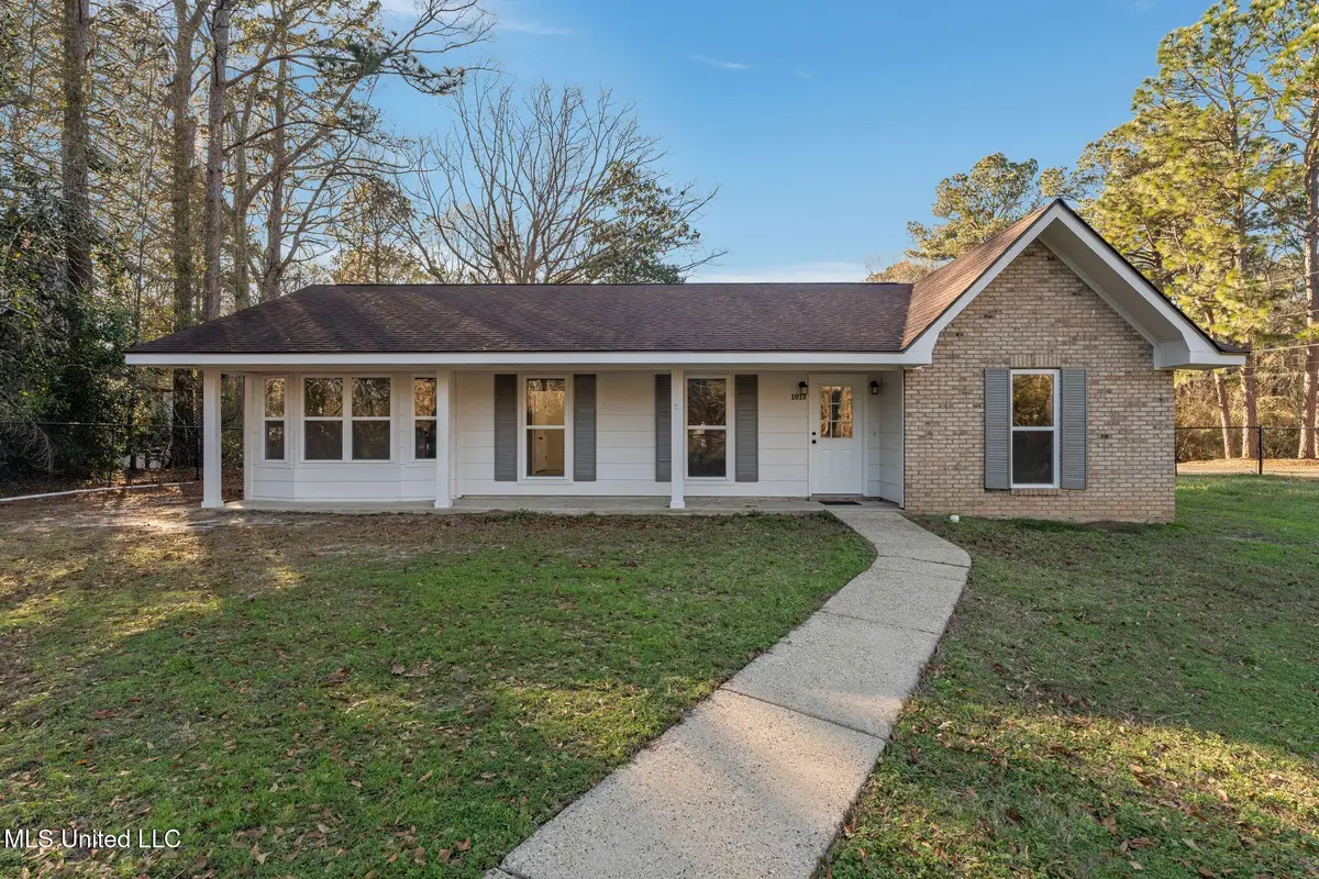1013 Parker, Hattiesburg, MS 39402 - #1