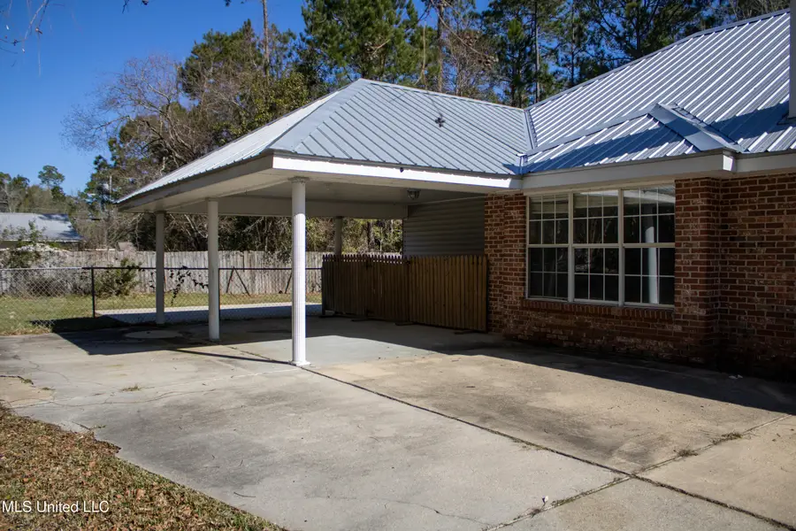 908 Edna Street, Waveland, MS 39576 - Image #3