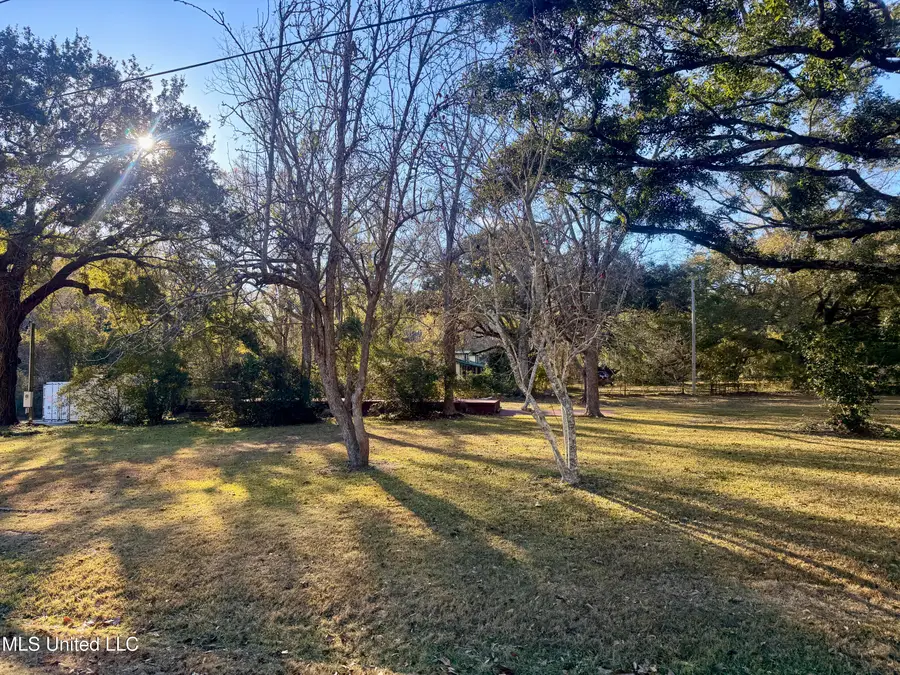 913 Roys Road, Gautier, MS 39553 - Image #2