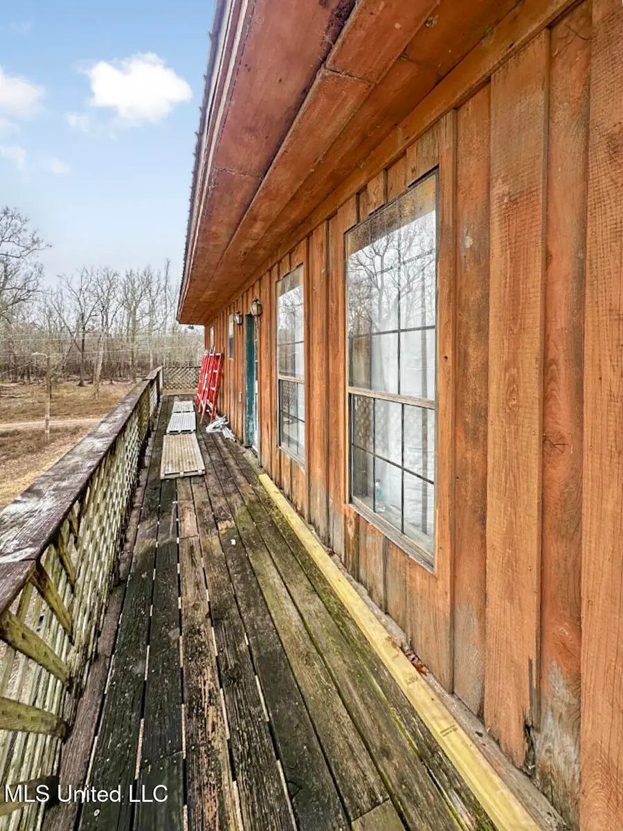 2067 Pecan Grove Road, Woodville, MS 39669 - Image #2