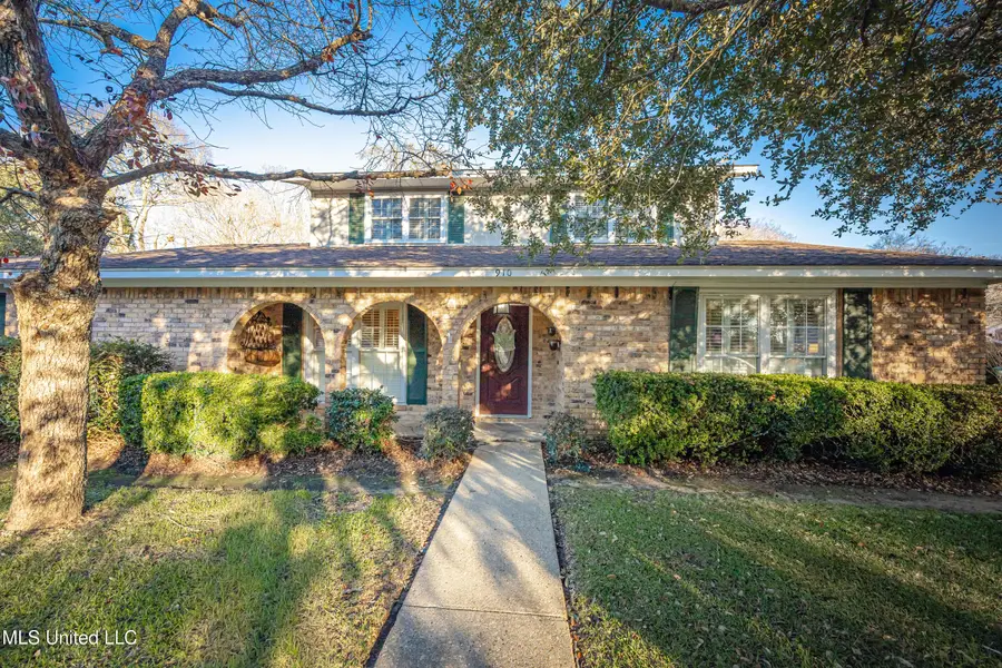 910 Warren Street, Pascagoula, MS 39567 - Image #2