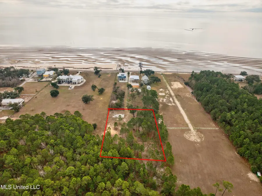 920 B S Beach Boulevard, Waveland, MS 39576 - #3