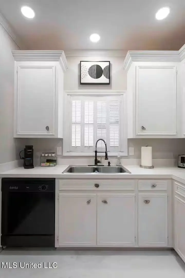 128 N Brighton Drive, Jackson, MS 39211 - Image #3