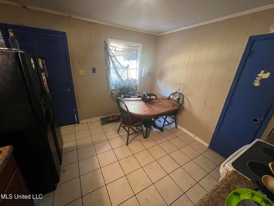 6613 Columbus Circle, Ocean Springs, MS 39564 - #3