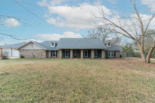 5285 Williamson Road, Clinton, MS 39056