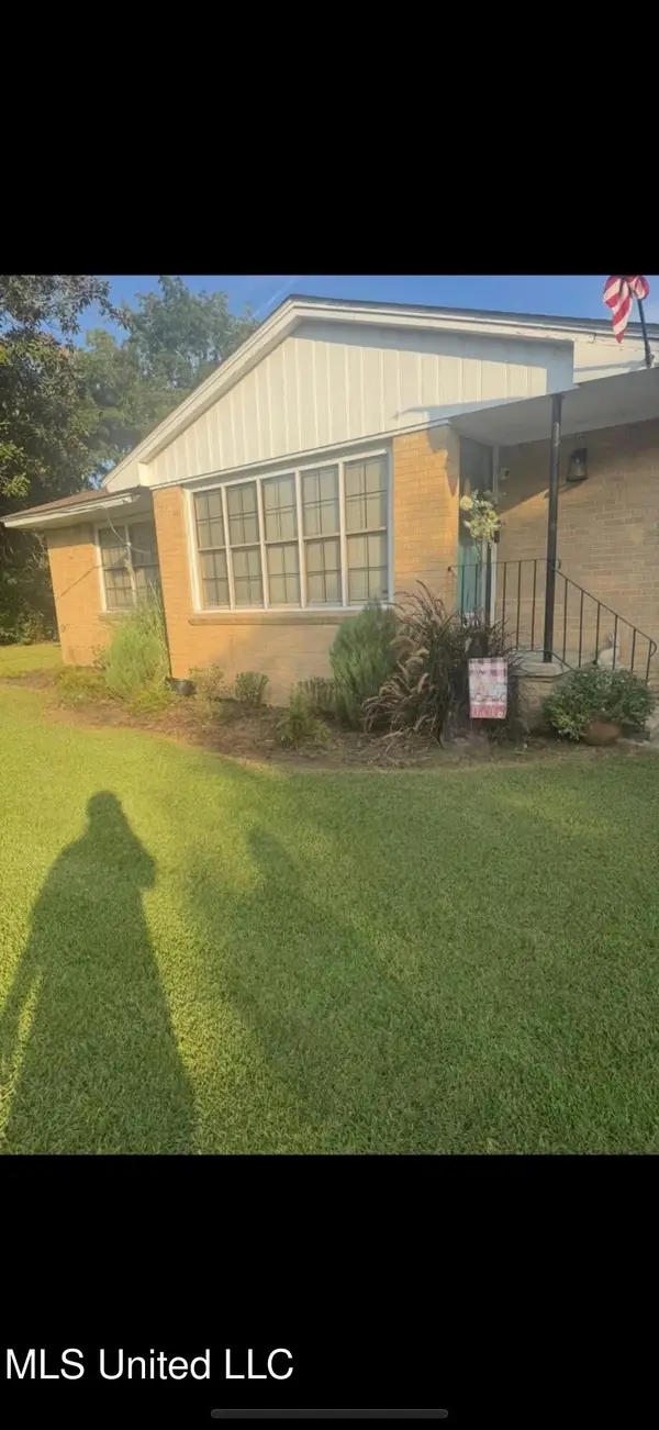 300 Ferriday Drive, Ridgecrest, LA 71334