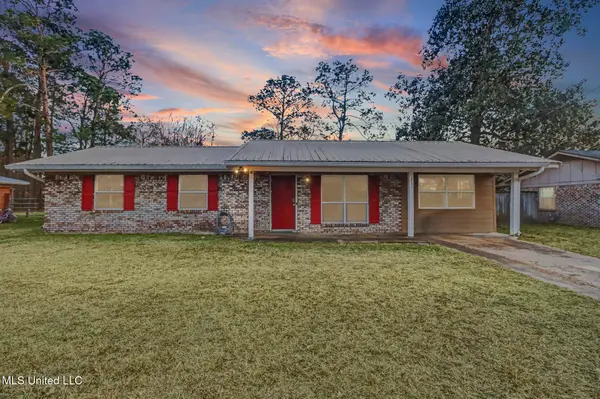 211 Palmyra Street, Long Beach, MS 39560