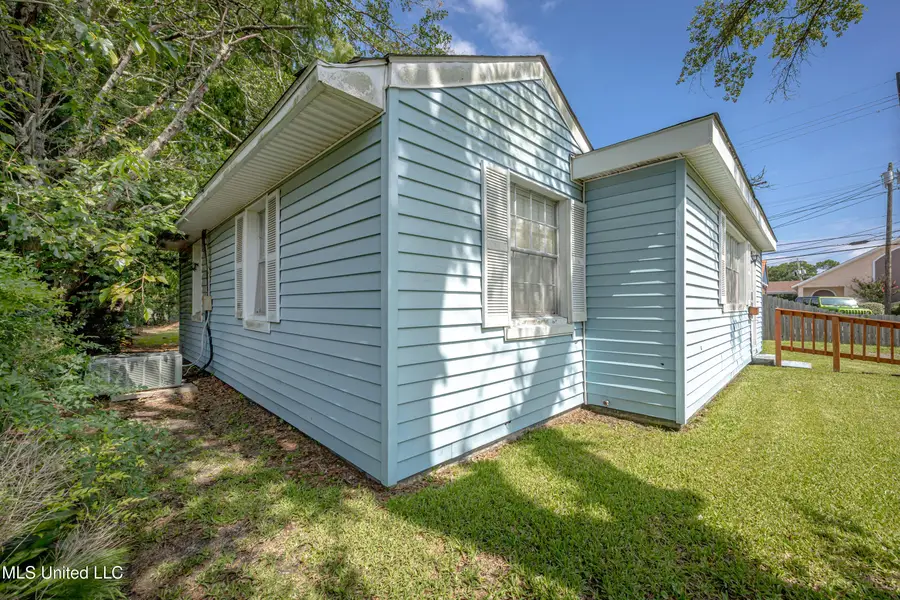 1815 Cherubusco Street, Pascagoula, MS 39567 - Image #3