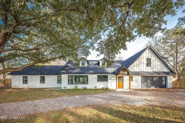 9329 Ridgeview Drive, Ocean Springs, MS 39564